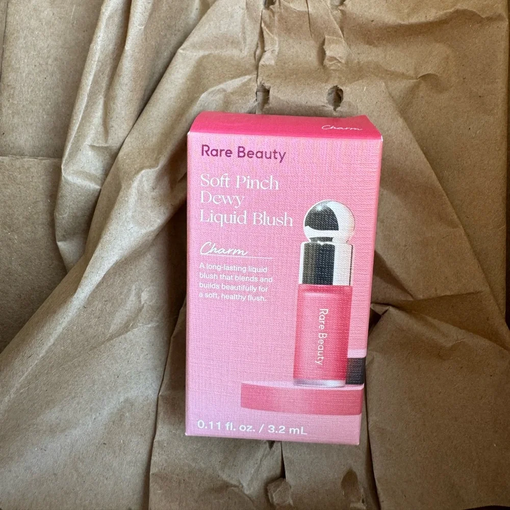 NWT Rare Beauty NEW Soft Pinch Liquid Blush Mini in Charm